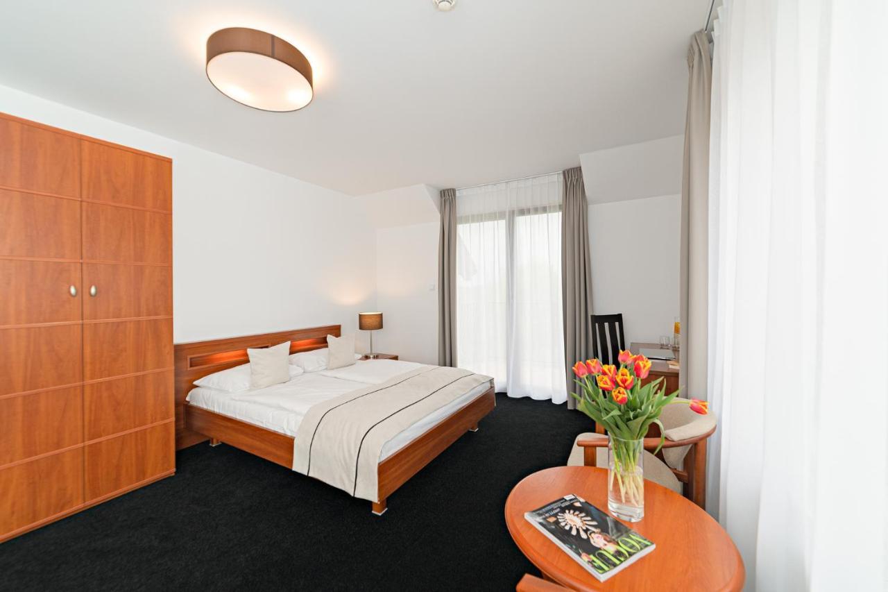 Pensjonat Gieland Kolo Mragowa Sorkwity Extérieur photo
