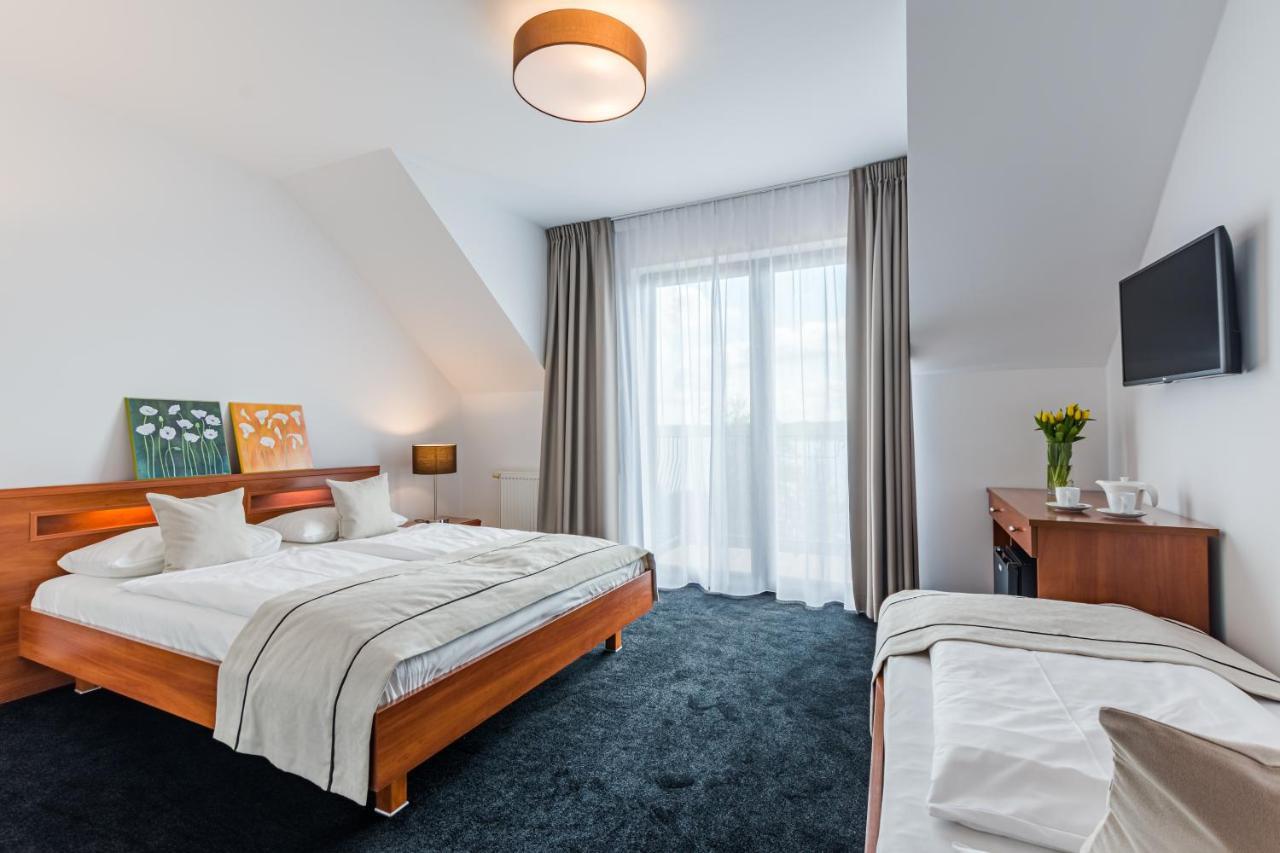 Pensjonat Gieland Kolo Mragowa Sorkwity Extérieur photo